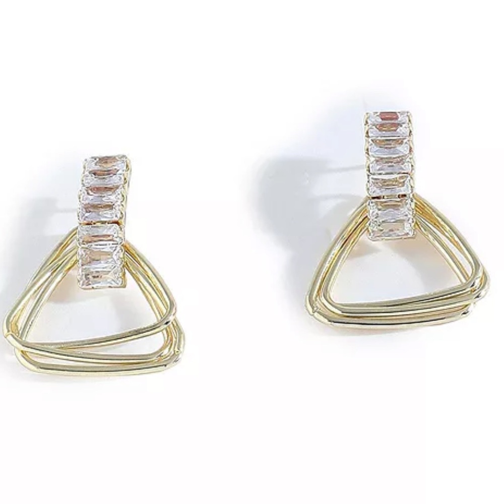 Sohi Women's Gold Triangle Drop Earrings
Drop Earrings / Statement Earrings